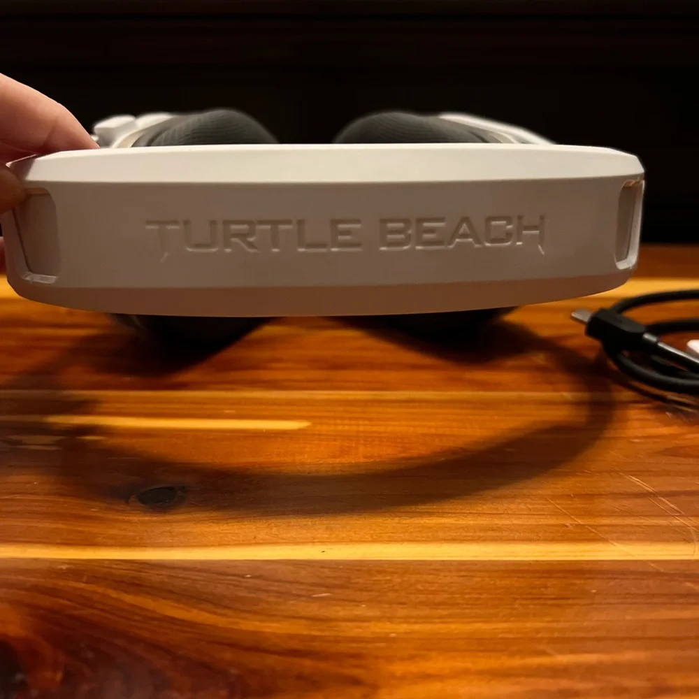 Turtle Beach Stealh 600 Gen 2 Headphones for PS or PC - only used for 3 months